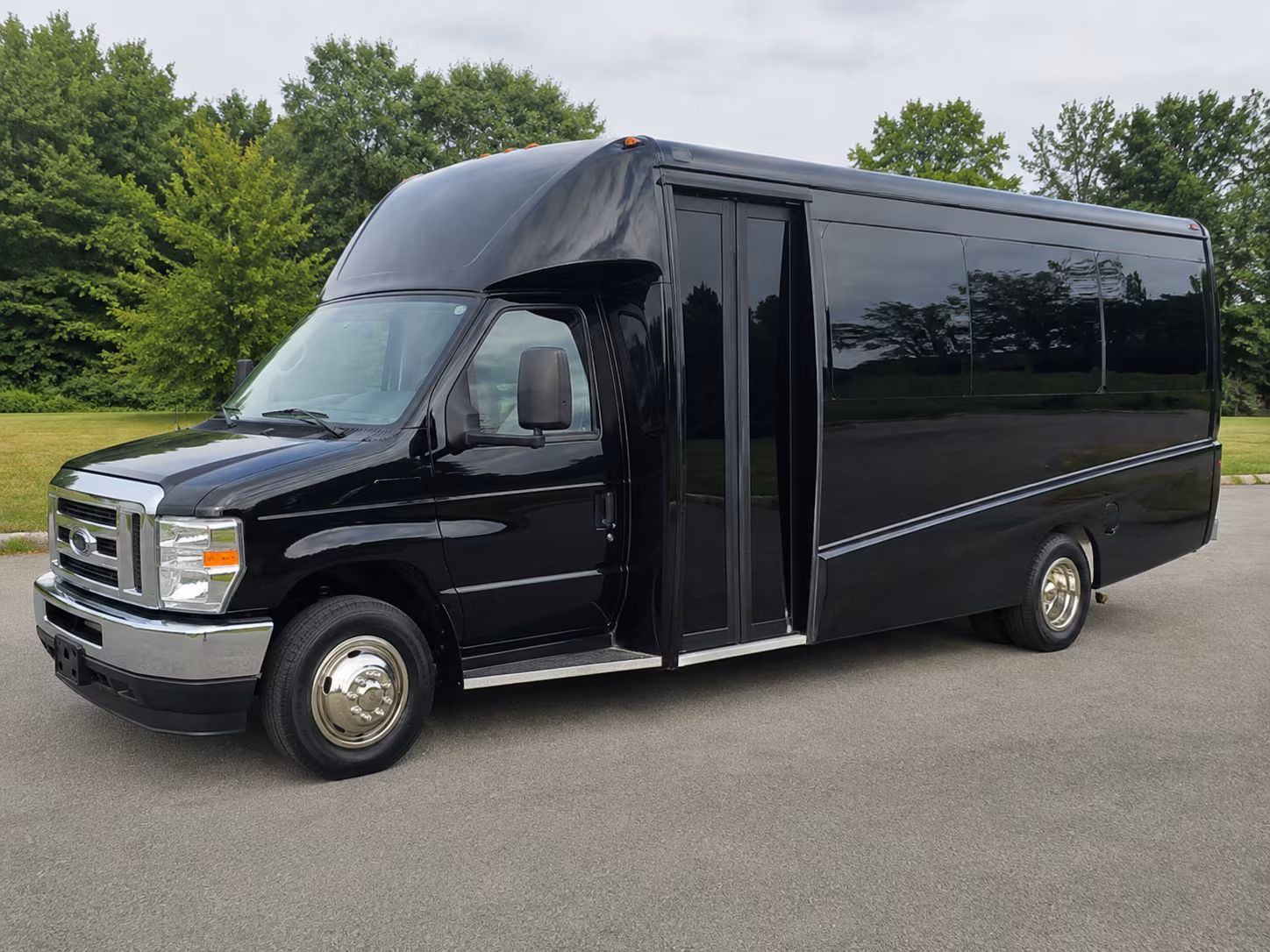 aurora school field trip transportation for any class size