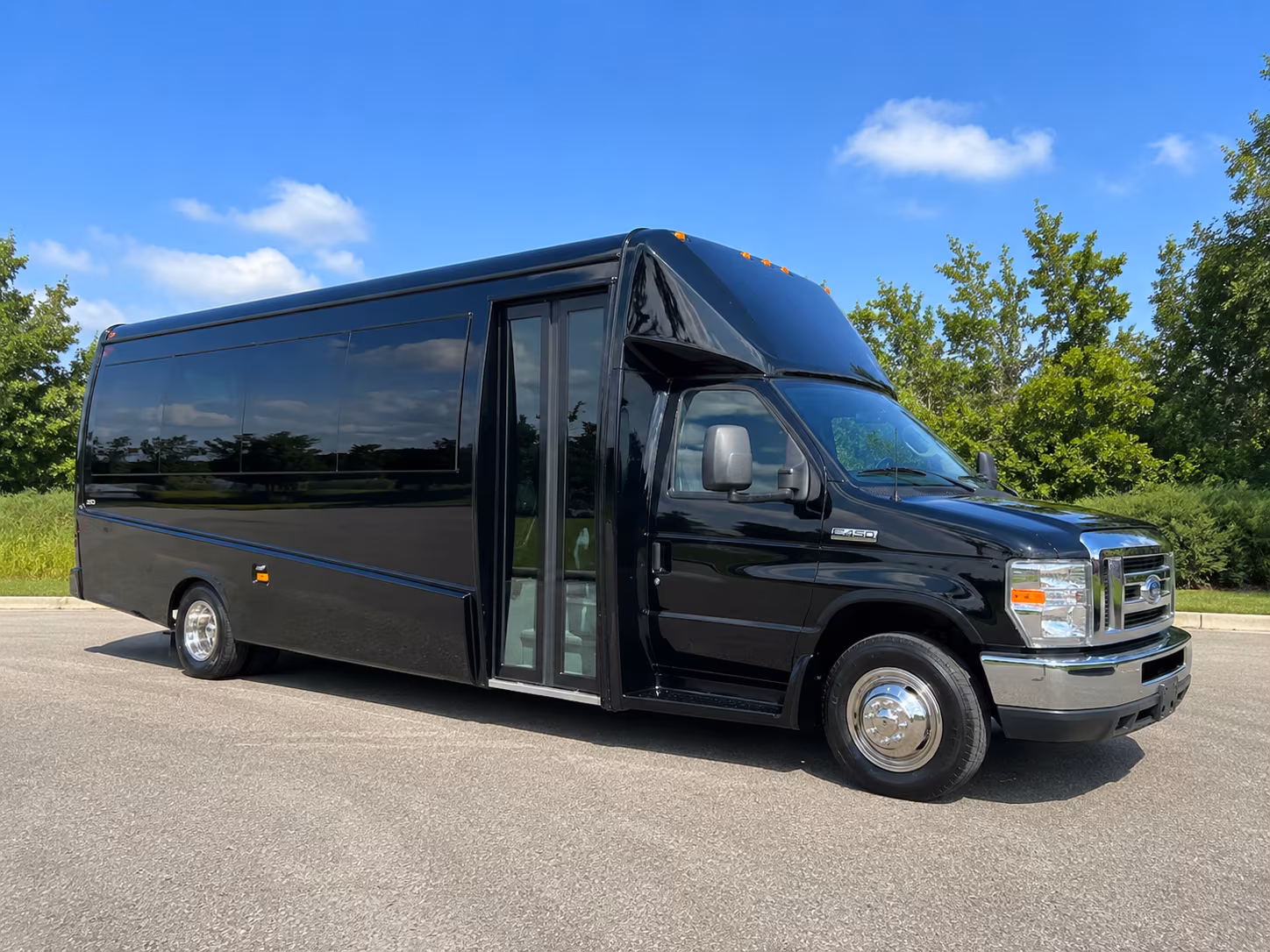 aurora wedding charter buses for aurora ceremonies and receptions
