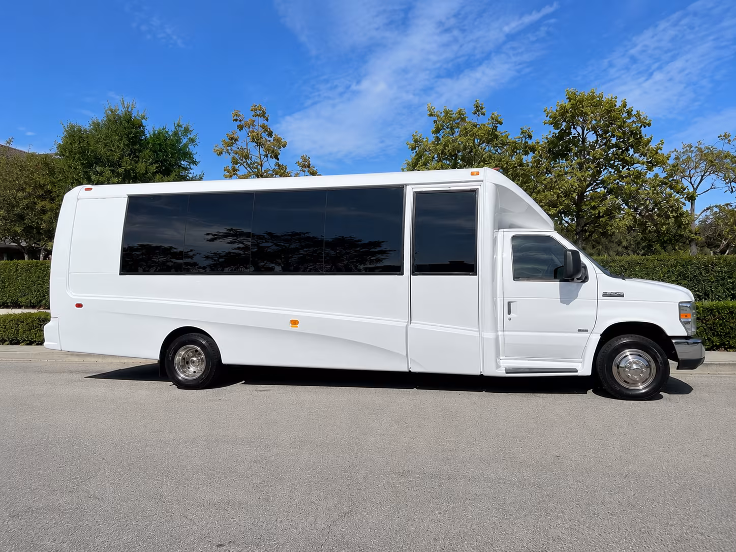 coloradospringscharterbuscompany com can help you arrange airport shuttles for out of town wedding guests