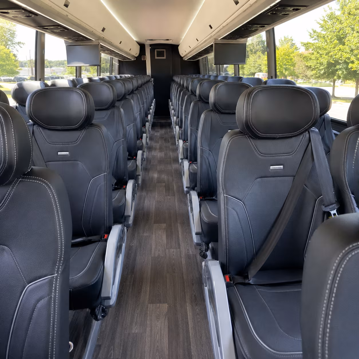 lakewood charter bus rentals for lakewood corporate events