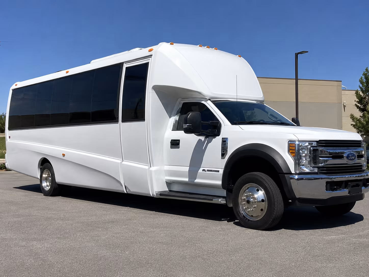 parker keep your wine tour group together with a parker charter bus