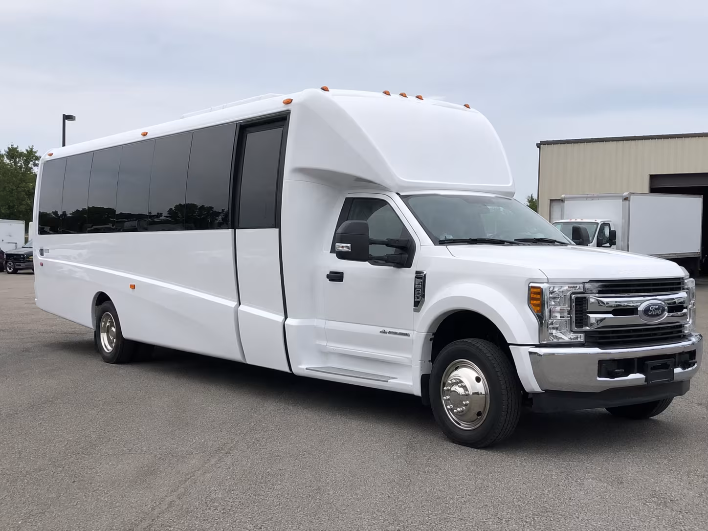 parker show up to parker concerts in a charter bus