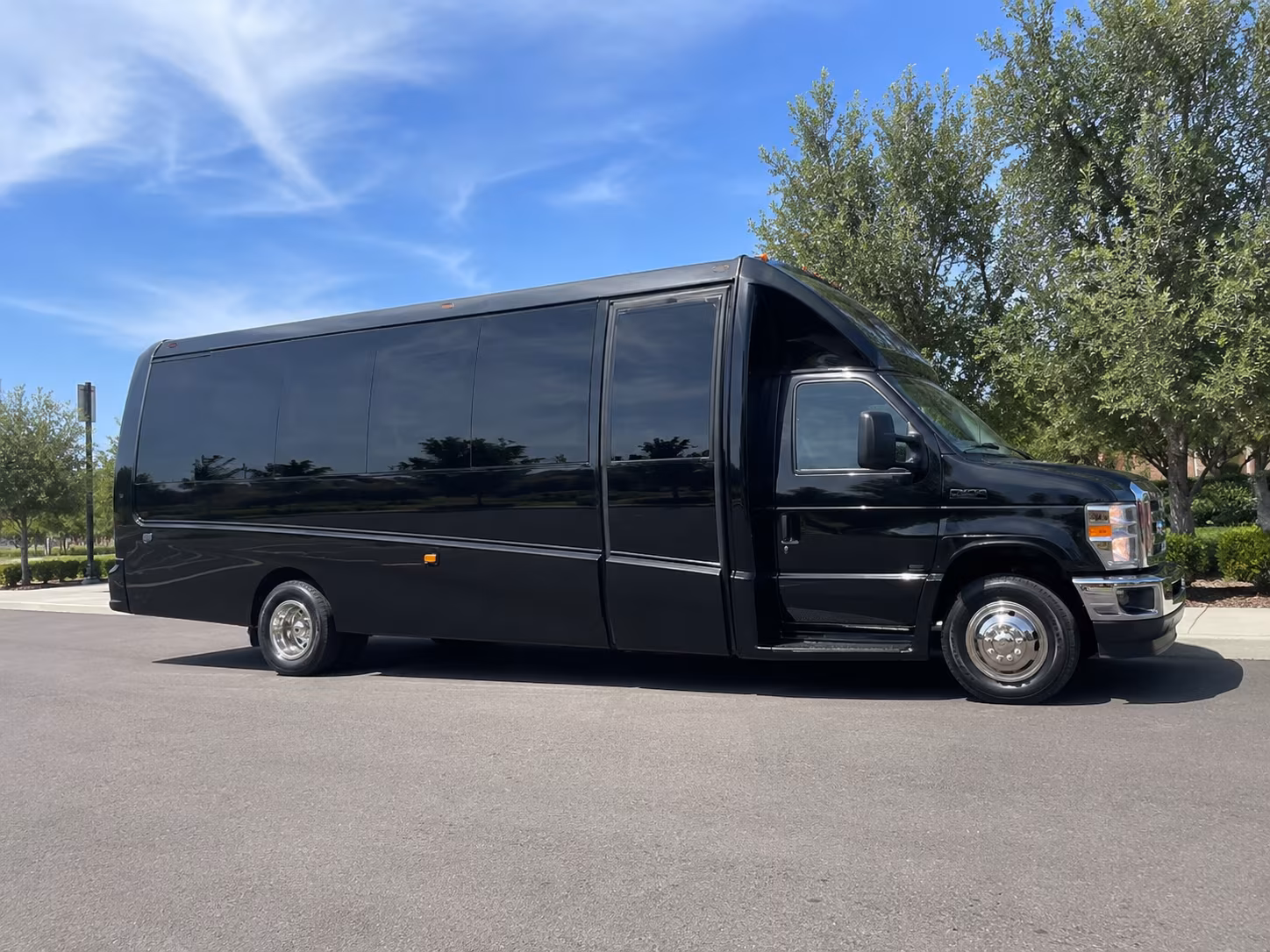 shuttle your guests between downtown hotels and the broadmoor in comfort