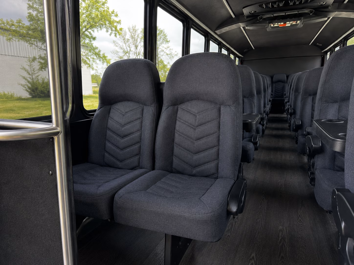 thornton group business travel made easy with thornton charter buses