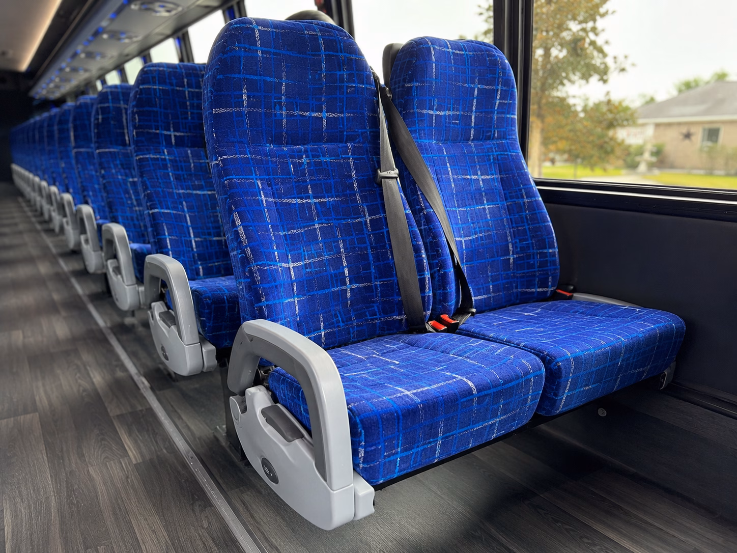 what makes coloradospringscharterbuscompany com the smart way to book concert buses in colorado springs