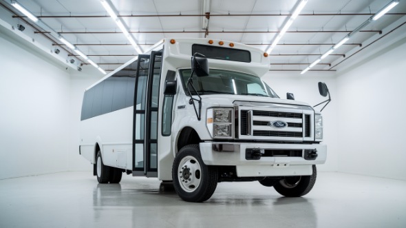 colorado springs 25 passenger minibus